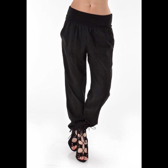 Emma’s closet - relaxed linen pants w/ rayon band - Picture 2 of 8